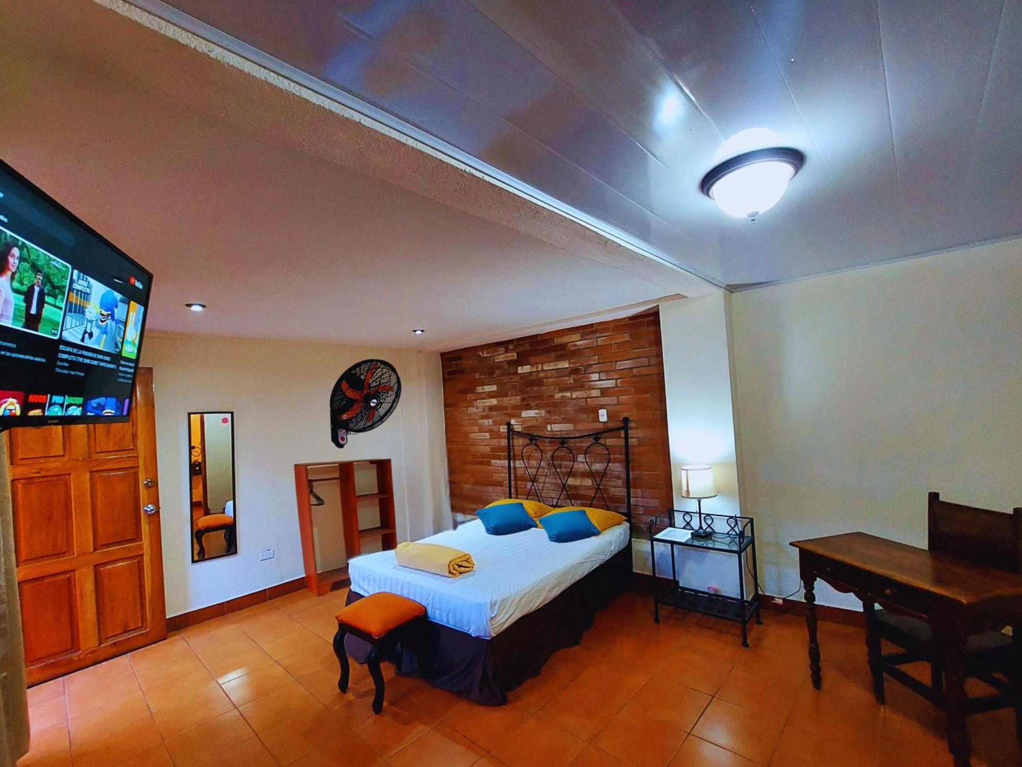 Hostal Lolita'S Boutique กรานาดา ภายนอก รูปภาพ