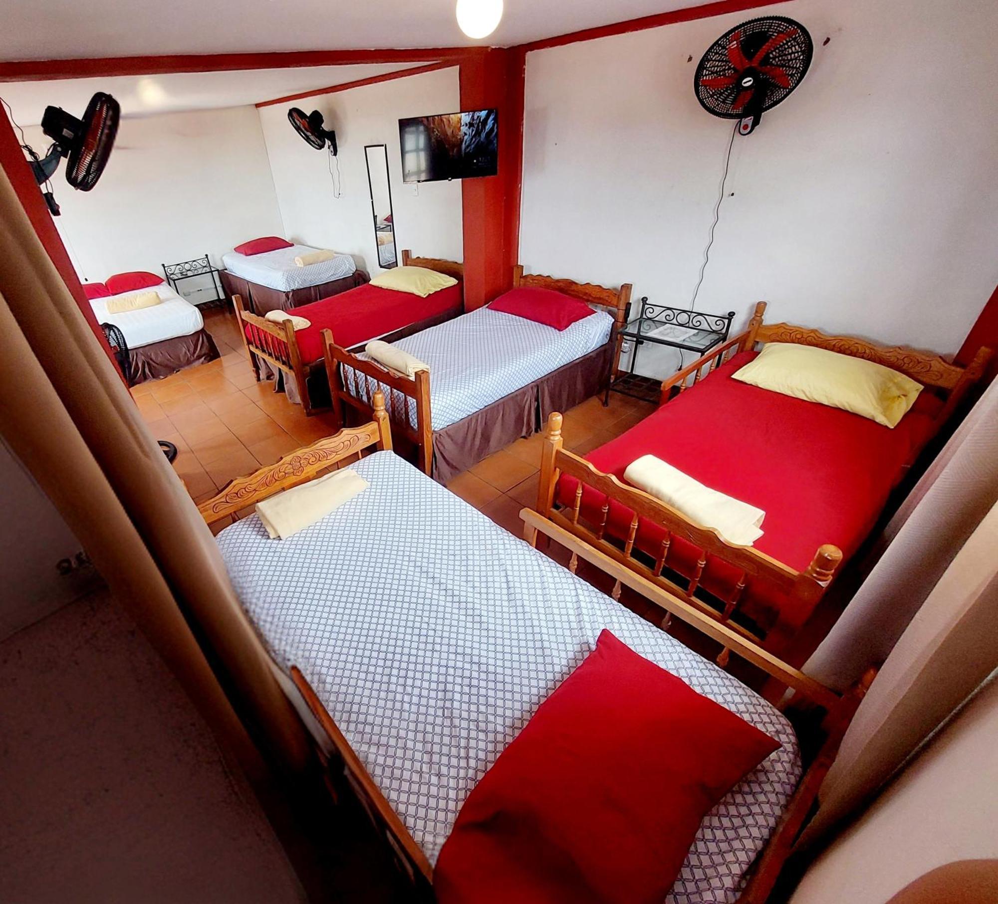Hostal Lolita'S Boutique กรานาดา ภายนอก รูปภาพ